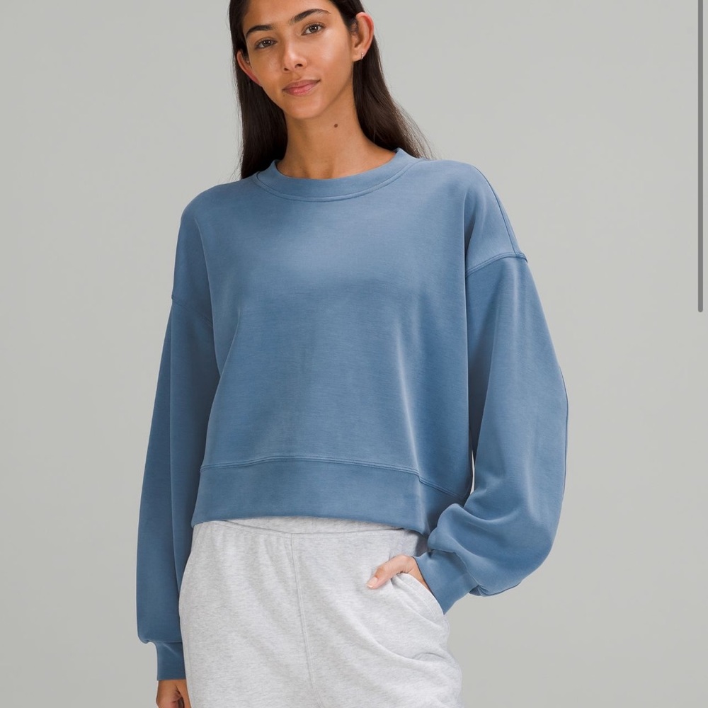 NWT lululemon perfectly oversized cropped crew softstreme size 12